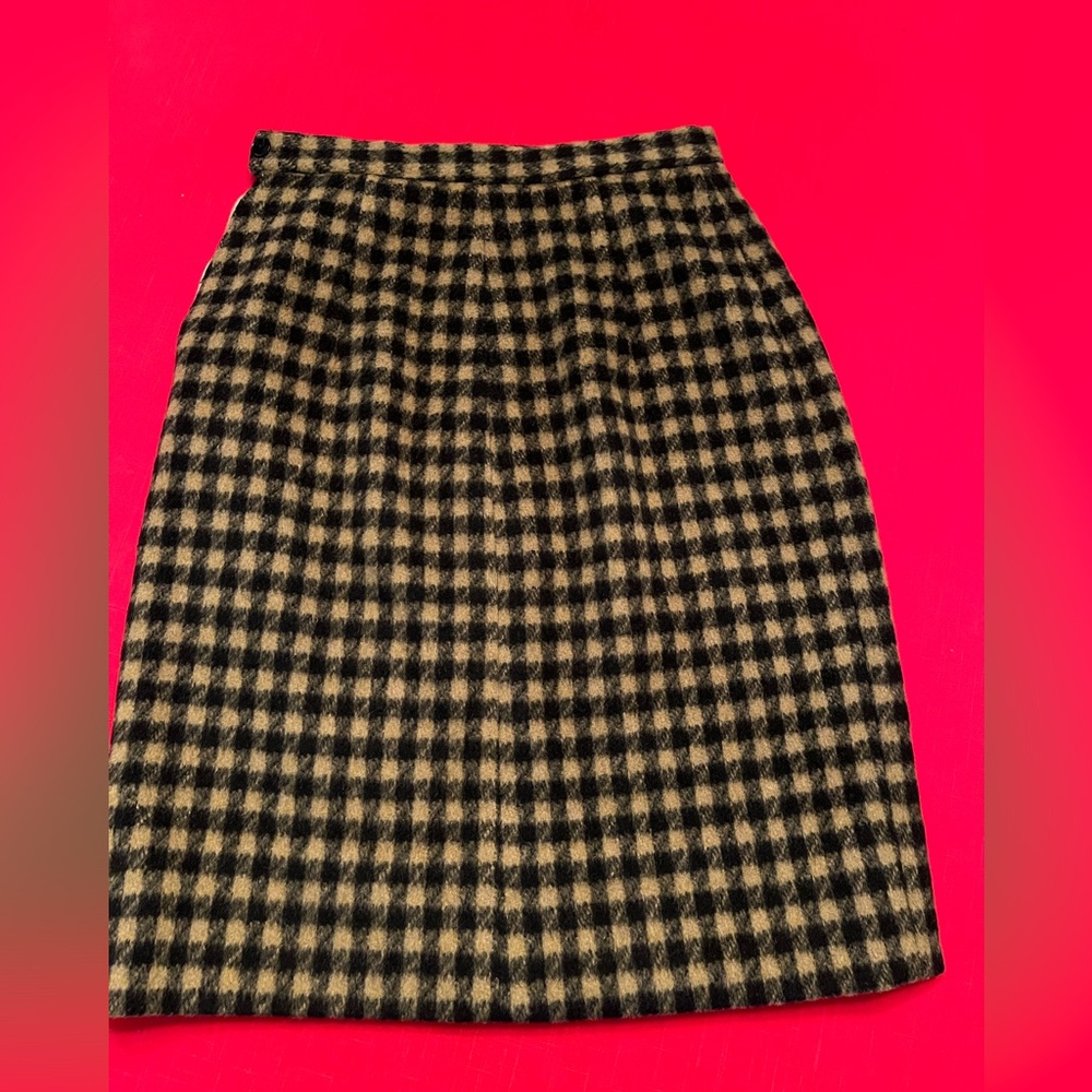 Vintage houndstooth pencil skirt